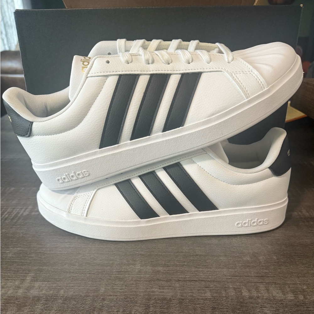 Adidas Streettalk